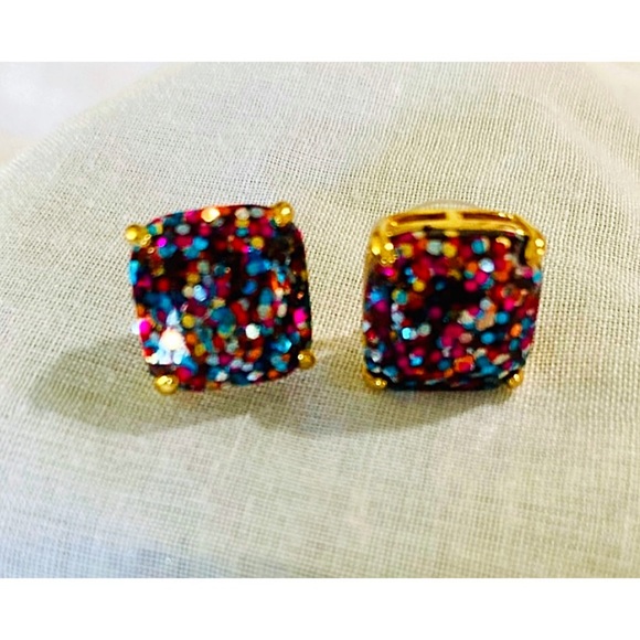 NWOT Kate Spade small square stud multicolor glitter earrings
